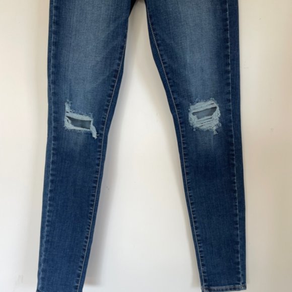 Levi's Mile High Super Skinny Jean - Medium Wash, Distressed - Size 28 x 30 - Picture 4 of 6